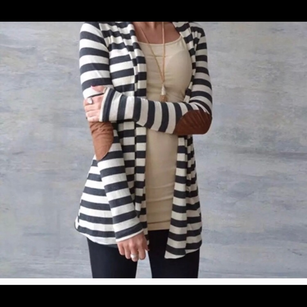 Grey and white stripes cardigan. Size M
